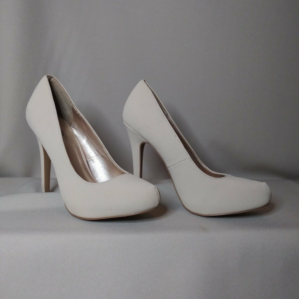 Nude heels